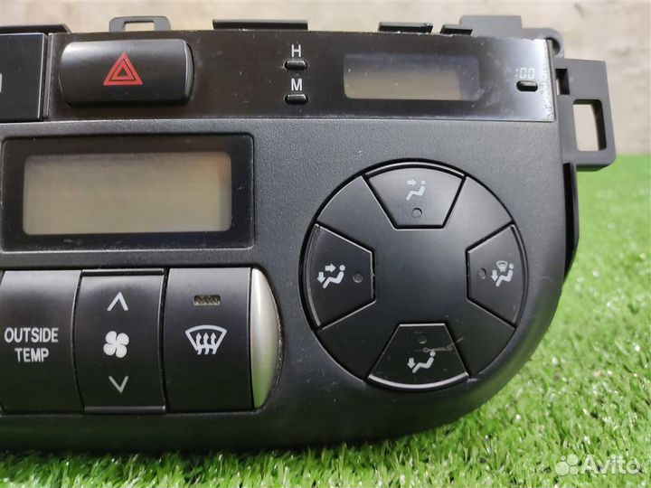 Панель управления отопителя Toyota RAV4 A2 2005