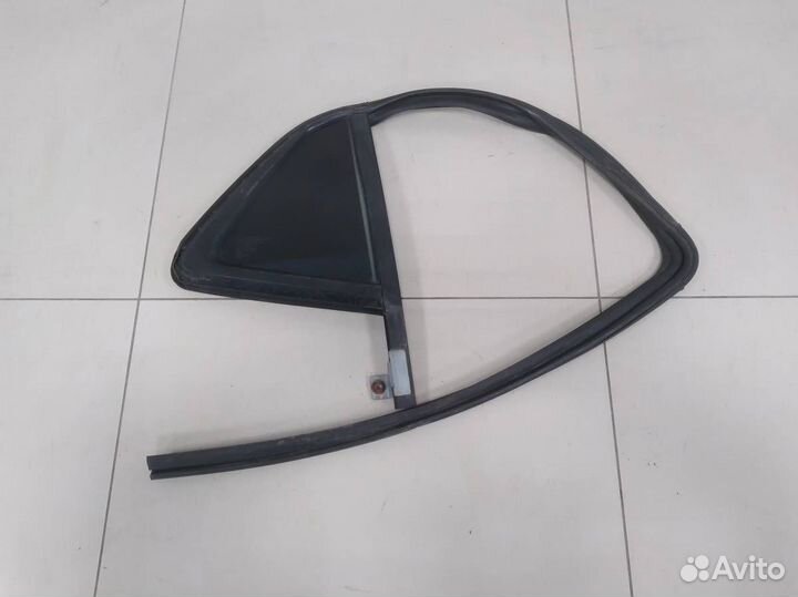 Стекло двери задней правой форточка Opel Mokka 201