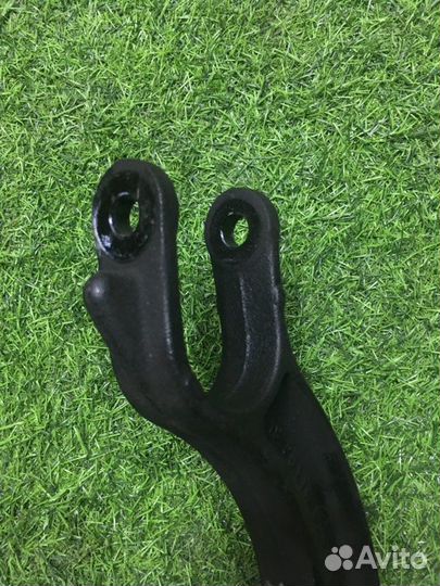 Вилка амортизатора правая Audi A4 B8 2.0 2011