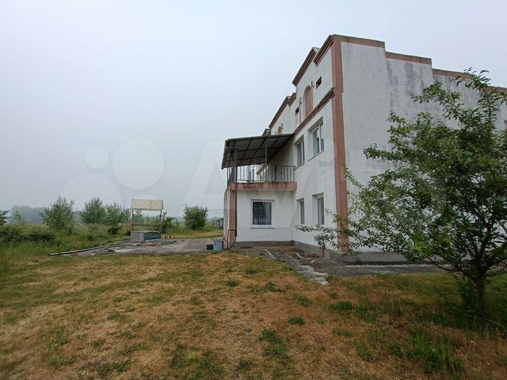 Дом 187 м² на участке 36 сот.