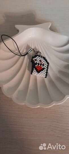 Брелок на телефон