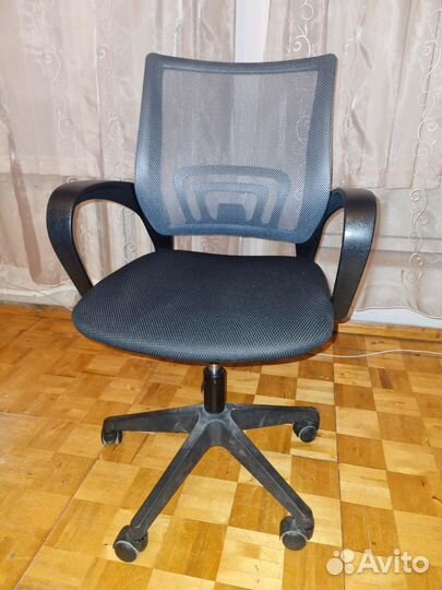 Компьютерное кресло