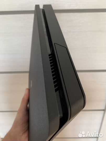 Sony PS4 Slim Свежая с Играми