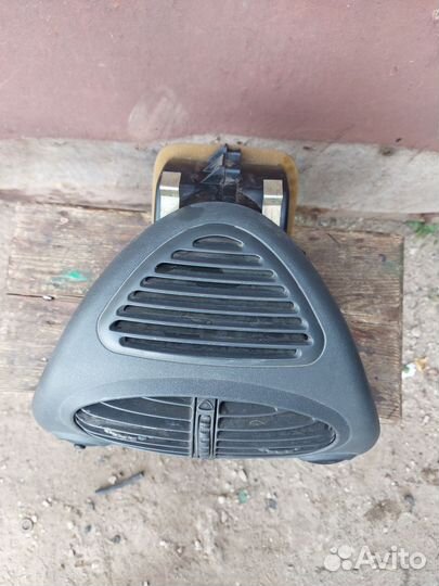 Центральная консоль Лада Калина