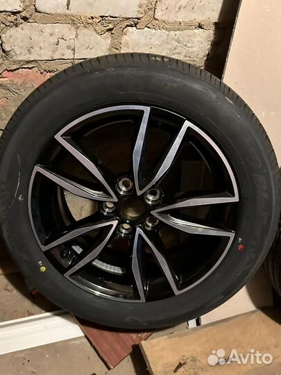Yokohama BluEarth E70 215/55 R17 26K