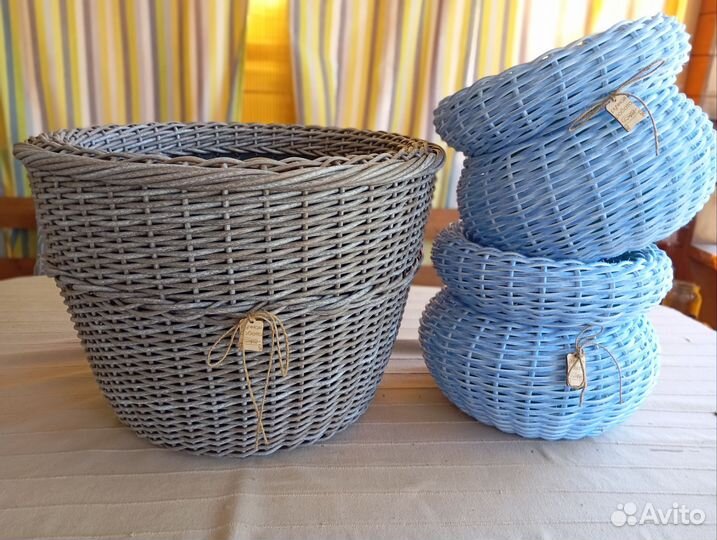 Кашпо из искусственного ротанга