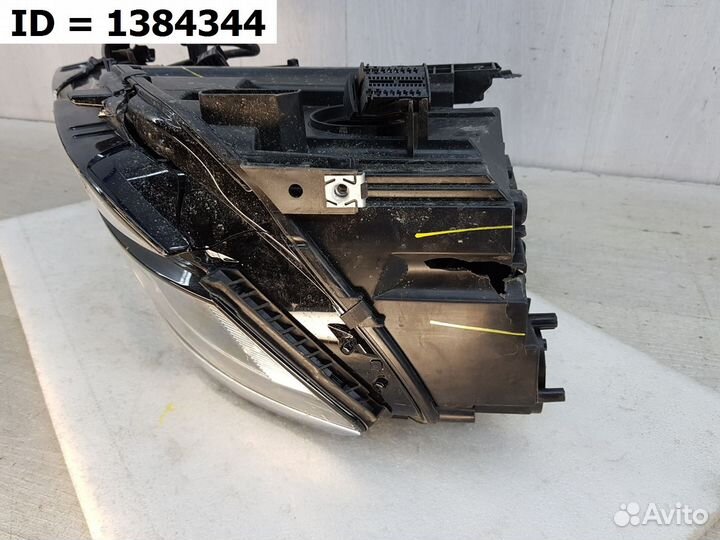 Фара правая Volkswagen Tiguan