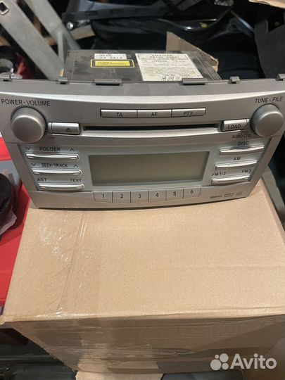 Магнитола и климат Toyota Camry 40