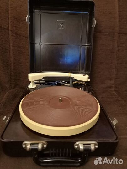 Электропроигрыватель пластинок СССР