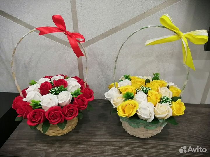 Корзина цветов из мыльных роз