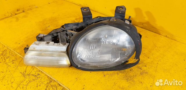 Фара передняя левая для Dodge Neon I
