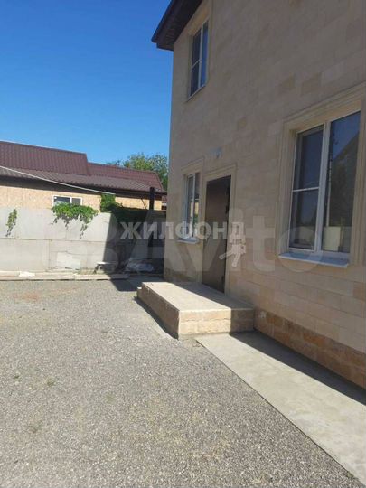 Дом 131 м² на участке 1 сот.