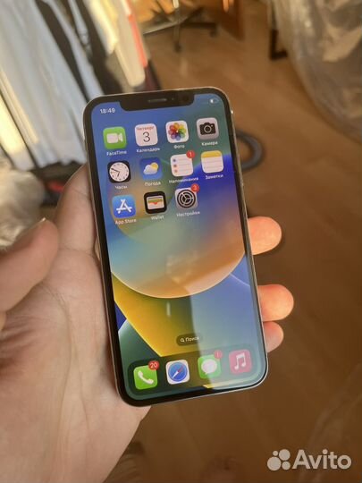 iPhone X на 256 гб