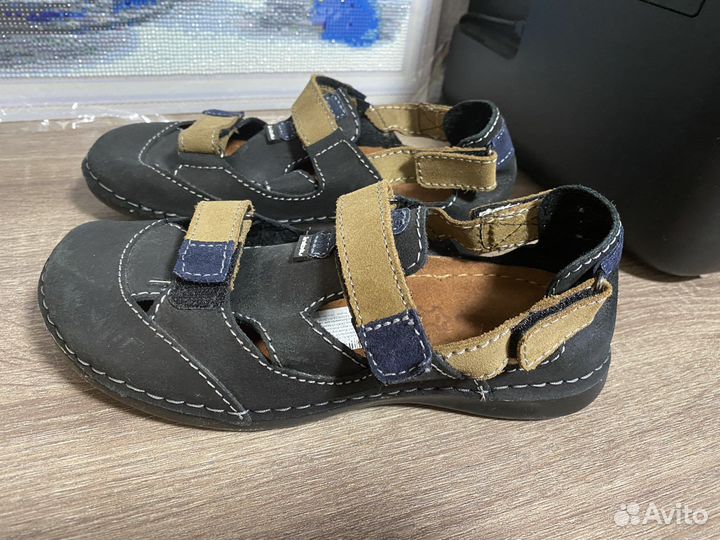 Сандали новые кожа