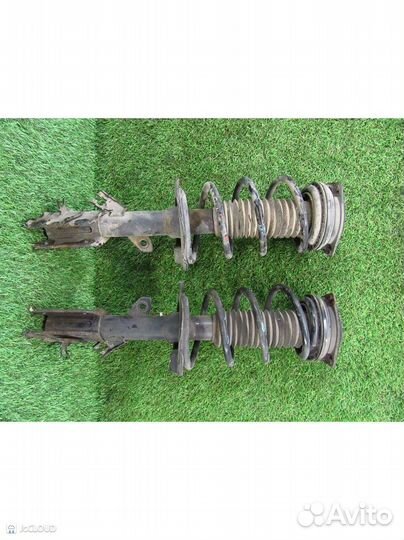 Стойка на nissan serena CNC25 MR20DE