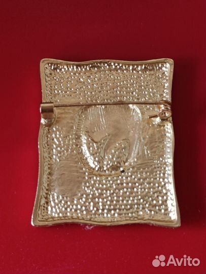 Брошь Картина