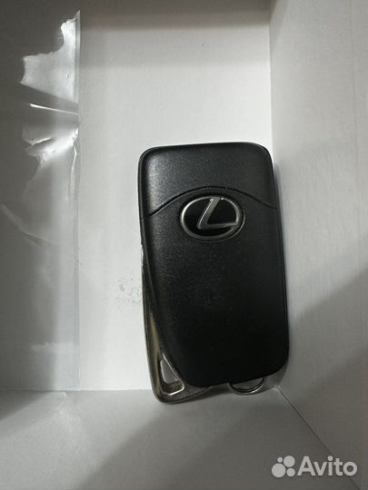 Ключ Lexus NX200 / 300H Lexus LX450D / LX570