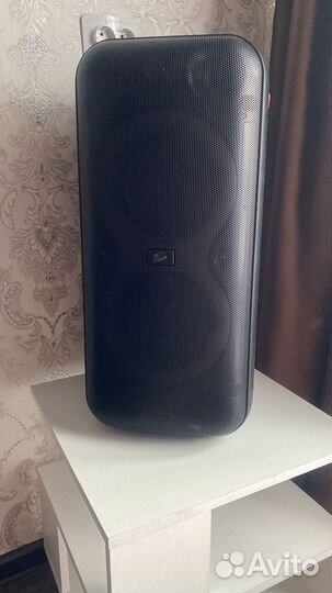 Музыкальная колонка с блютузом