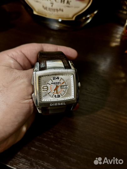 Часы наручные