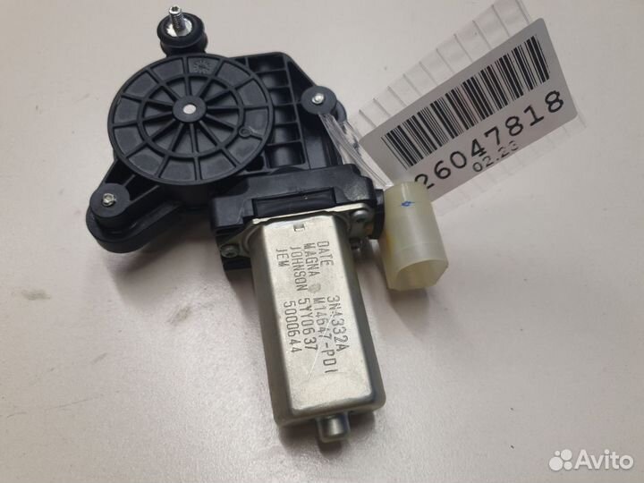 Моторчик стеклоподъёмника задний левый BMW M3 F80