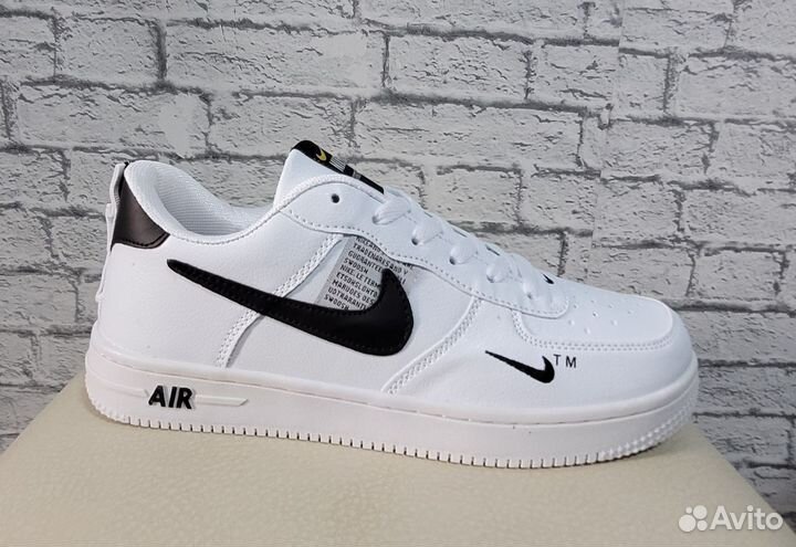 Кроссовки nike air force1. 42,43,44. Маломерки