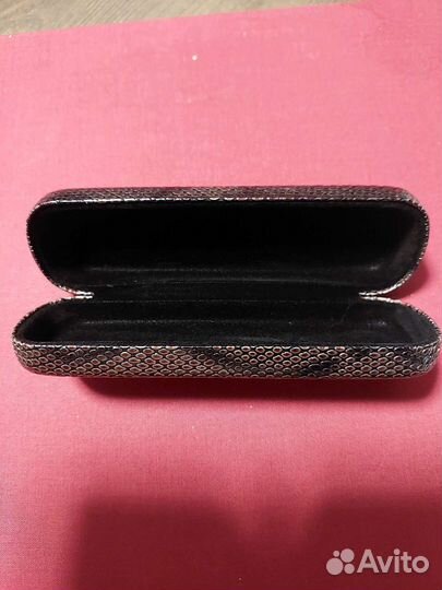 Футляр для очков