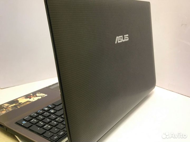 Ноутбук asus X53S в рабочем состоянии