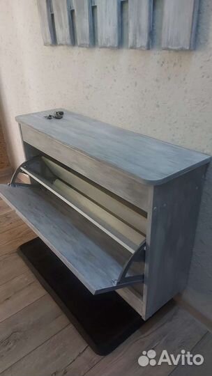 Обувница, вешалка, зеркало