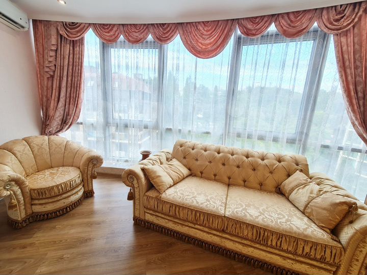 2-к. квартира, 75 м², 8/18 эт.