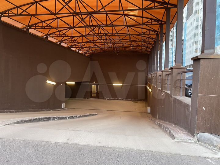 Машиноместо, 13 м²