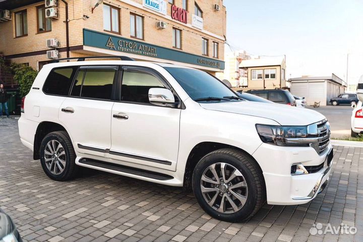 Переделка рестайлинг Land Cruiser 200