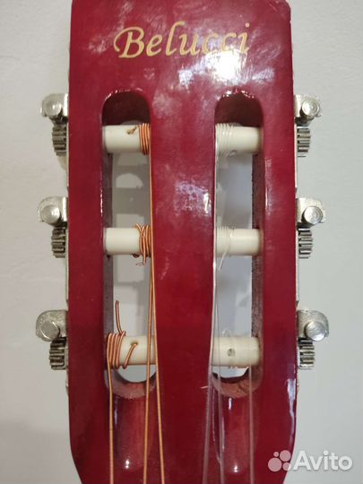 Продается гитара Belucci