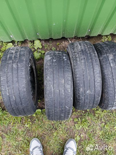 Yokohama BluEarth AE01 185/60 R15