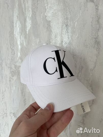 Бейсболка Calvin Klein