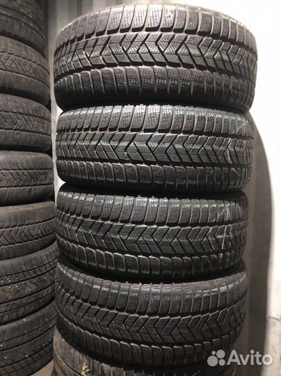 Pirelli Winter Sottozero 3 245/45 R19 102V