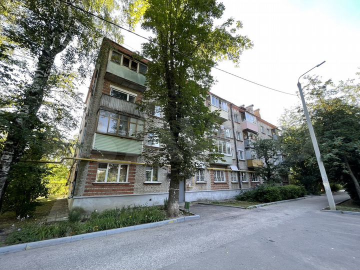 2-к. квартира, 39 м², 1/4 эт.