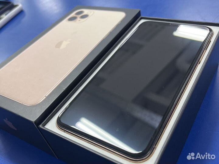 iPhone 11 pro max 256 золотой