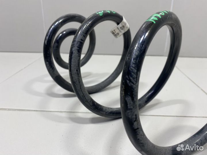 Пружина задняя