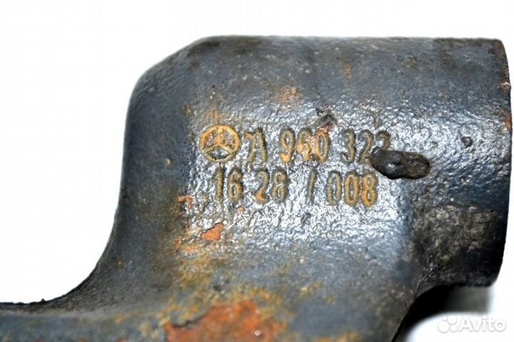 Кронштейн амортизатора переднего моста, нижний пра