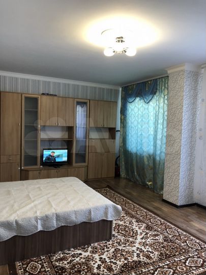 2-к. квартира, 75 м², 2/9 эт.