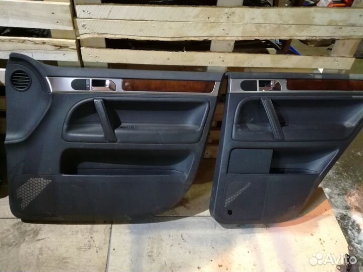 Обшивка двери Touareg Туарег