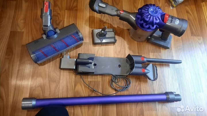 Пылесос Dyson v7