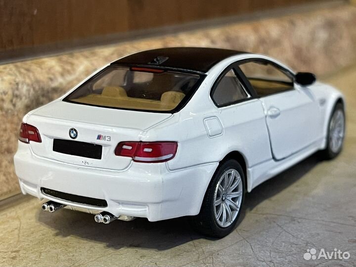 Модель автомобиля BMW M3 Сoupe