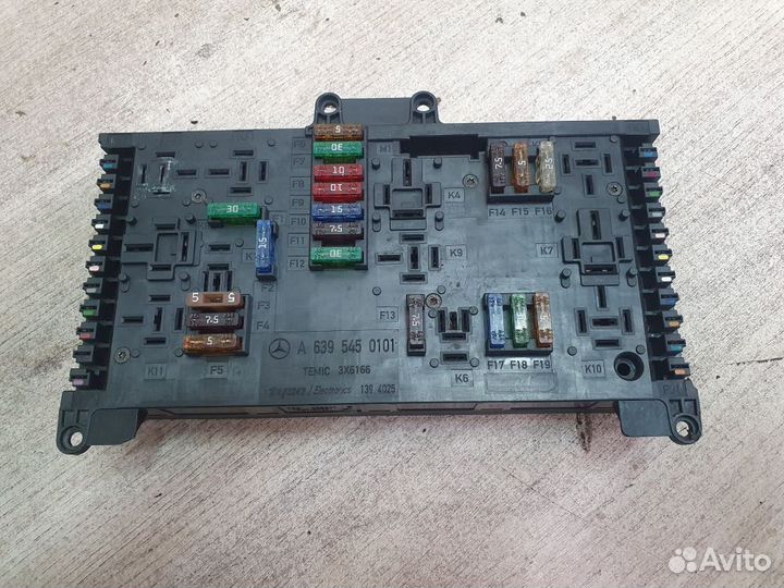 Блок предохранителей Mercedes-Benz Vito W639 (2003