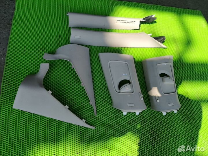 Обшивка стойки на VW Passat CC 2008-2017