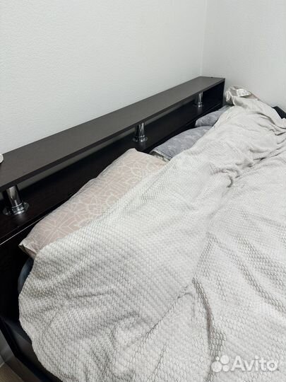 Кровать двухспальная с матрасом 180 200