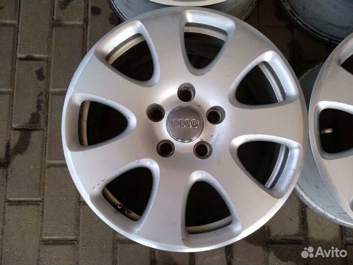 Оригинал Audi r-18 (5x130) 4 шт. б/у