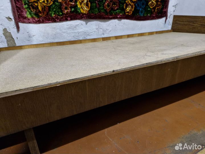 Кровать односпальная