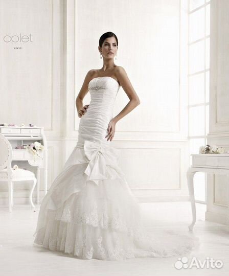 Свадебное платье со шлейфом