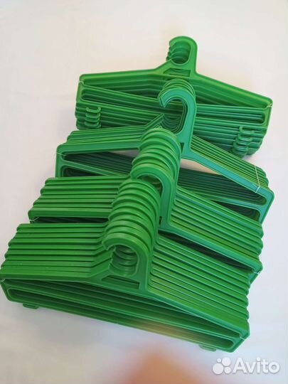 Вешалки плечики 40 шт